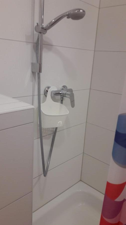 Zimmer Frei 2 Wiesbaden Dış mekan fotoğraf